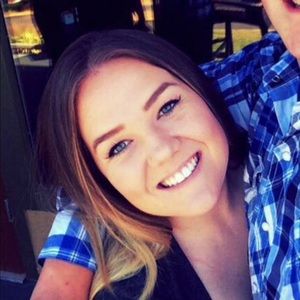 Meet your Posher, Clare